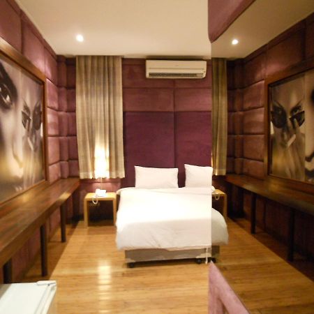 Strand Inn Hotel Bangkok Exterior foto