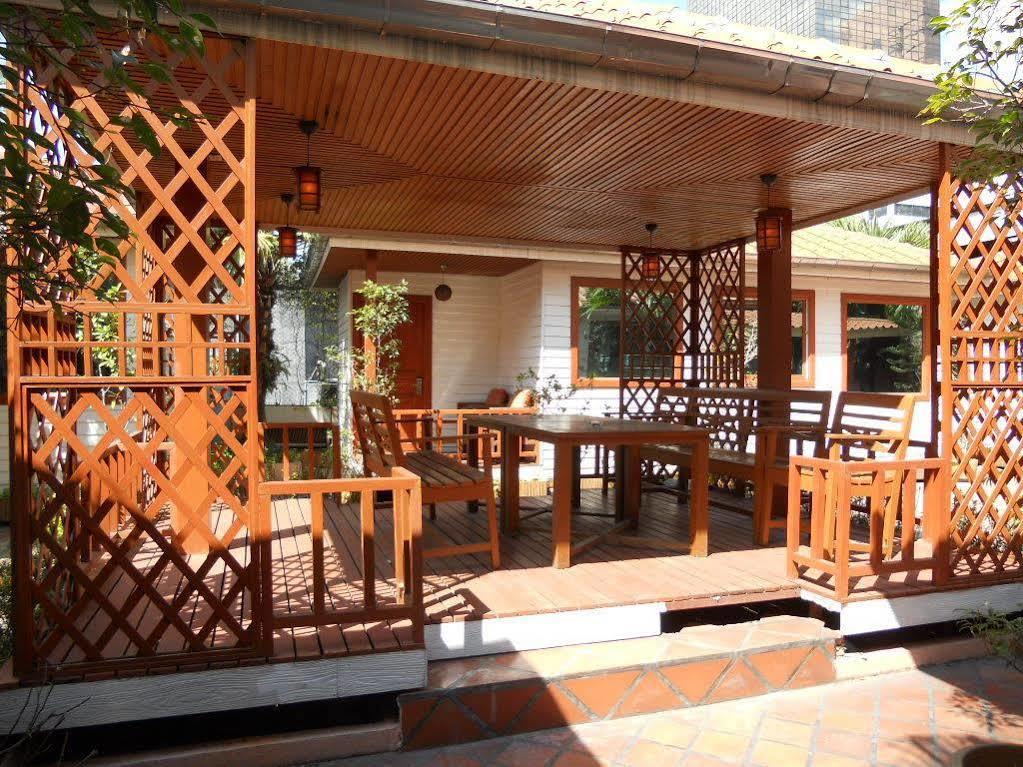 Strand Inn Hotel Bangkok Exterior foto